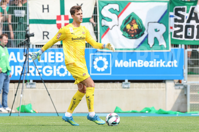 TSV Egger Glas Hartberg vs SK Rapid Wien – Championship Group    | Hartberg, Austria, 19.Apr.26 - SOCCER - ADMIRAL Bundesliga, TSV Egger Glas Hartberg vs SK Rapid Wien. The image shows Niklas Hedl (SK Rapid Wien). 