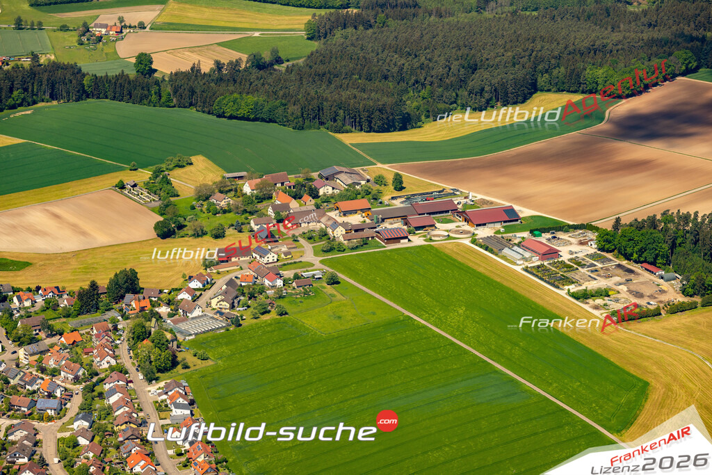 Das Luftbild zeigt : Bösenlustnau Wört - Die Luftaufnahme wurde 2024 vom UL-Flugzeug aus erstellt ( keine Drohne ) - Hochauflösende Luftaufnahme - Für grossformatige Ausdrucke geeignet. Die Geschenkidee !Mit Lizenz und Bildrechte bestellbar