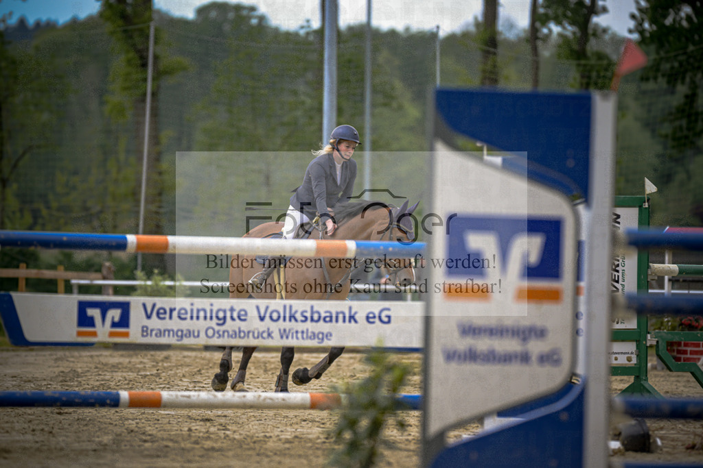 20240505-DOS_1916 | Entdecke hochwertige Reitturnierfotos von Foto Oger. Professionell, emotional und authentisch – jetzt Lieblingsmomente im Shop bestellen. - Realisiert mit Pictrs.com