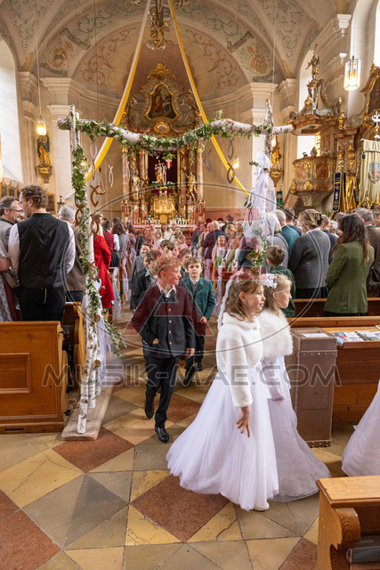 MAE-pic_288 | Der online Fotoshop des Inzeller Fotografen MAE - Marc Anton Eicher. Hier können Sie ihre Fotos und Stockfotos online bestellen als Download oder als Ausdruck, der ihnen bequem nach Hause geschickt wird.
Ihr Marc Anton Eicher - der Inzeller Fotograf - Realisiert mit Pictrs.com