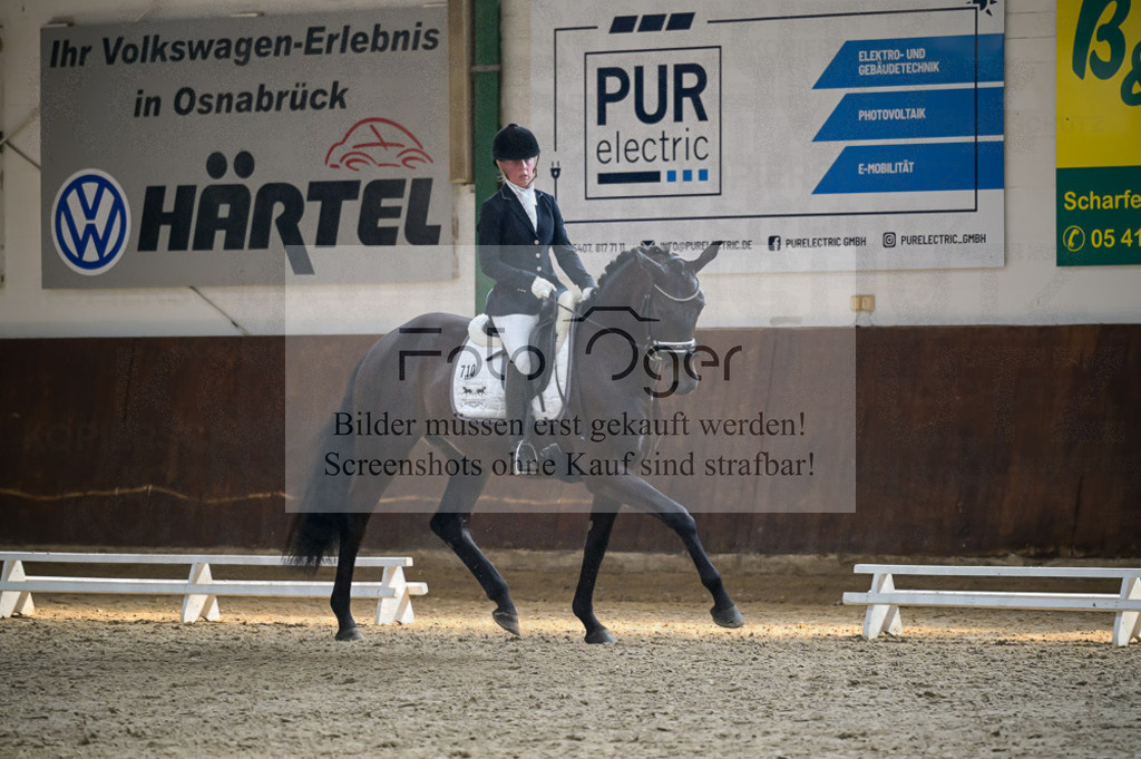Reitturnier Voxtrup | Entdecke hochwertige Reitturnierfotos von Foto Oger. Professionell, emotional und authentisch – jetzt Lieblingsmomente im Shop bestellen.Deutschlandweite Turnierfotografie. - Realisiert mit Pictrs.com