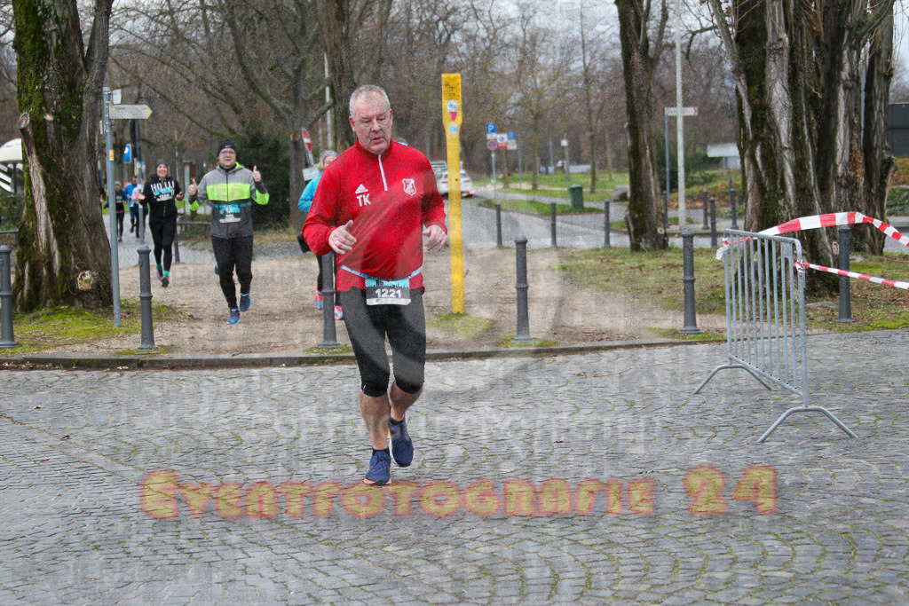231231_1023_EV4_8684 | Sportfotografie im Rhein-Sieg Kreis, Köln, Bonn, NRW, Rheinland Pfalz, Hessen, etc. Unser Tätigkeitsfeld umfasst den Laufsport vom Volkslauf über den Marathon, Duathlon, Triathon bis zum Ultralauf wie Kölnpfad Ultra oder Schindertrail.