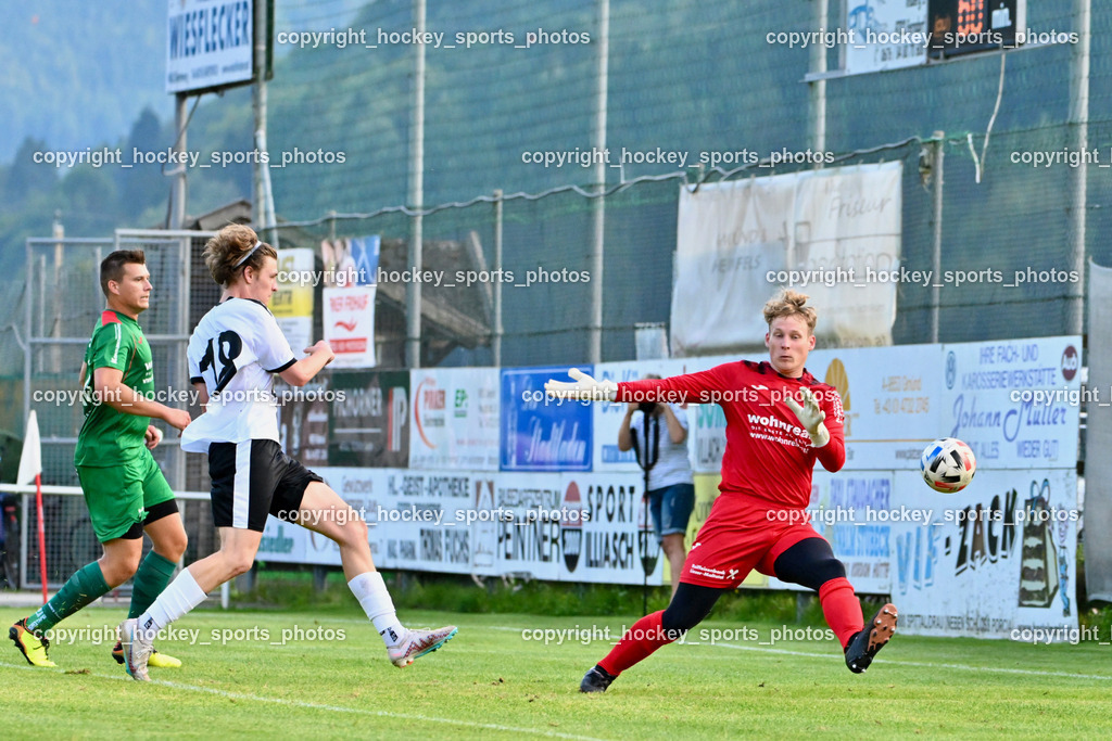 FC Gmünd vs. SV Spittal 1921 | #13 Ivica Ban FC Gmünd, #18 Kristijan Jelic SV Spittal, #FC Gmünd vs. SV Spittal 1921, #21 Hannes Sagmeister FC Gmünd, FC Gmünd vs. SV Spittal 1921 am 27.08.2024 in Gmünd (Sportplatz Karnerau), Austria, (Photo by Bernd Stefan)