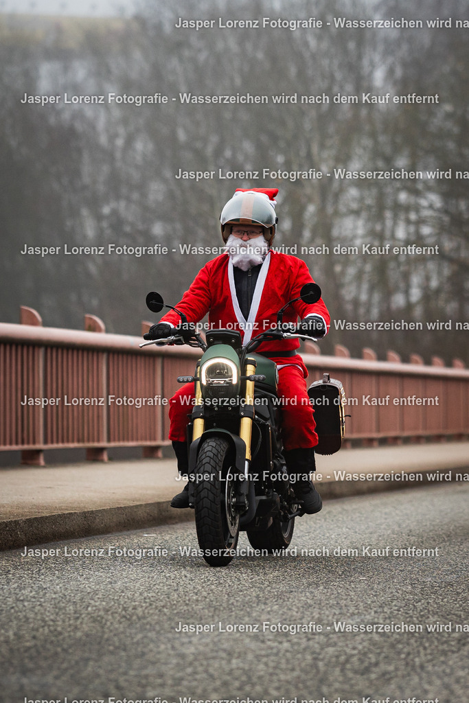 X-Mas Ride I Kiel I 2025 | Jasper Lorenz Fotografie - Realisiert mit Pictrs.com