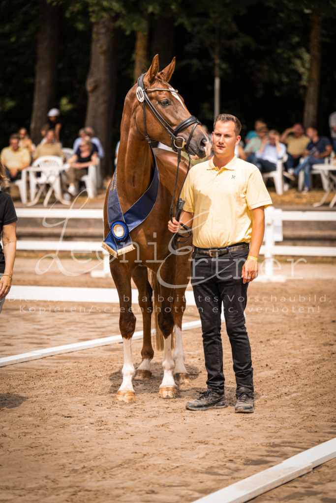 3.Fr00237 | Leoni Ertmer Photography - Realisiert mit Pictrs.com