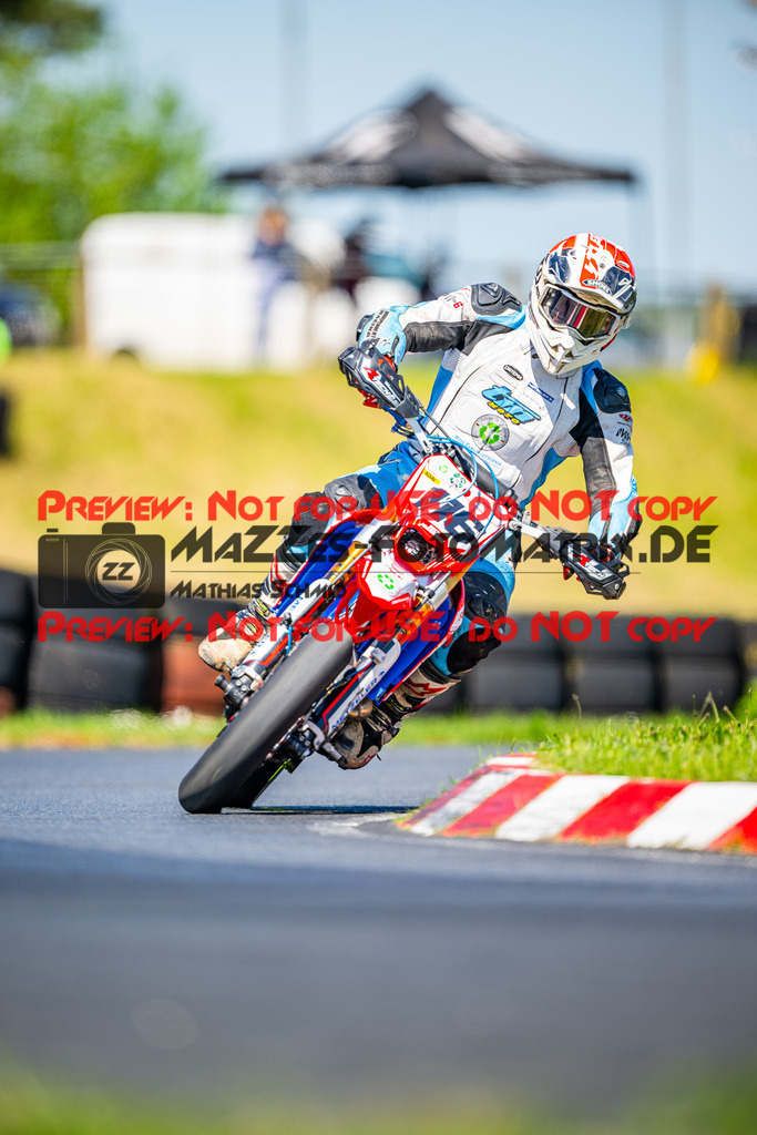 MaZZes_Fotomatrix_20250429_6007705_9454 | Fotograf Mathias Schmid
Sportfotograf,
Eventfotograf,
Hochzeitsfotograf,
Portraitfotograf