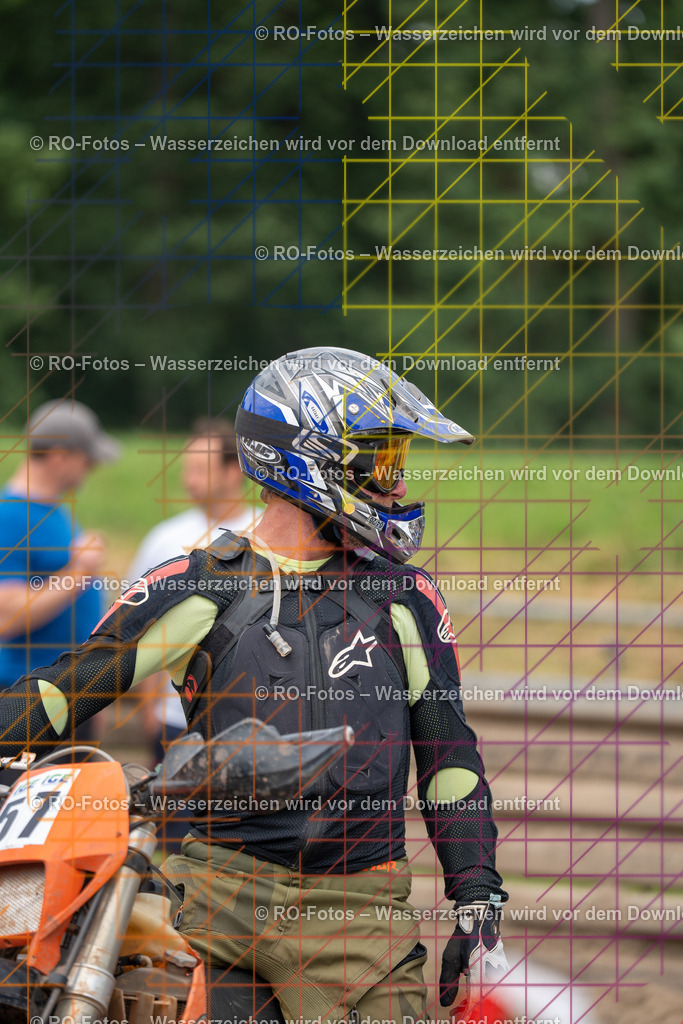 4 Lauf Schlüchtern IGE 2026-132 | Sportfotografie von RO-Fotos: Motorsport, Motocross, Enduro, Laufveranstaltungen und Triathlon. Professionelle Fotos von Sportlern und Events. - Realisiert mit Pictrs.com