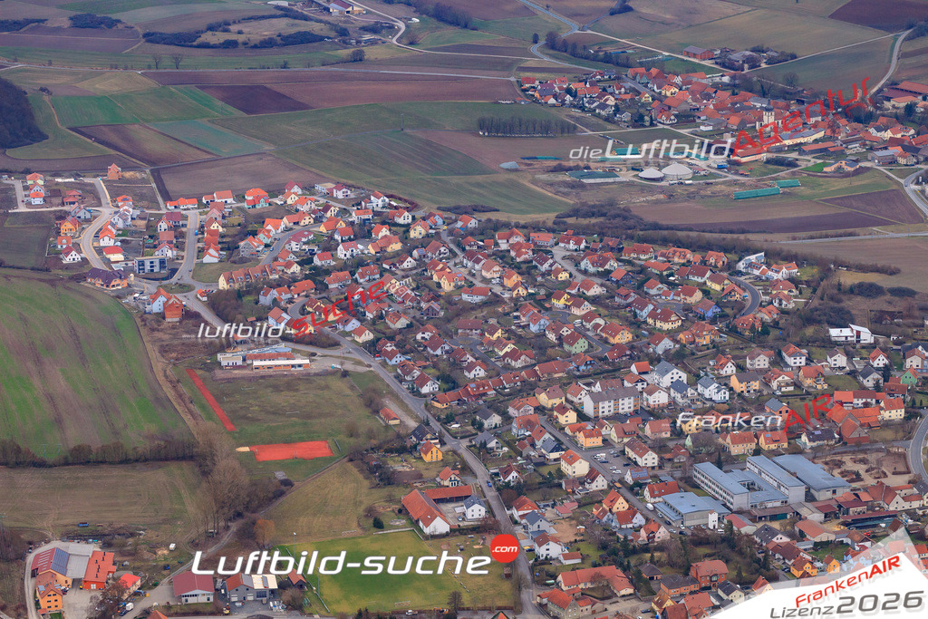 Das Luftbild der Stadt Stadtlauringen wurde 2018 vom Flugzeug heraus erstellt (keine Drohne) Aufnahmehöhe ca.400 Meter- hohe Auflösung für beste Druck-Qualität