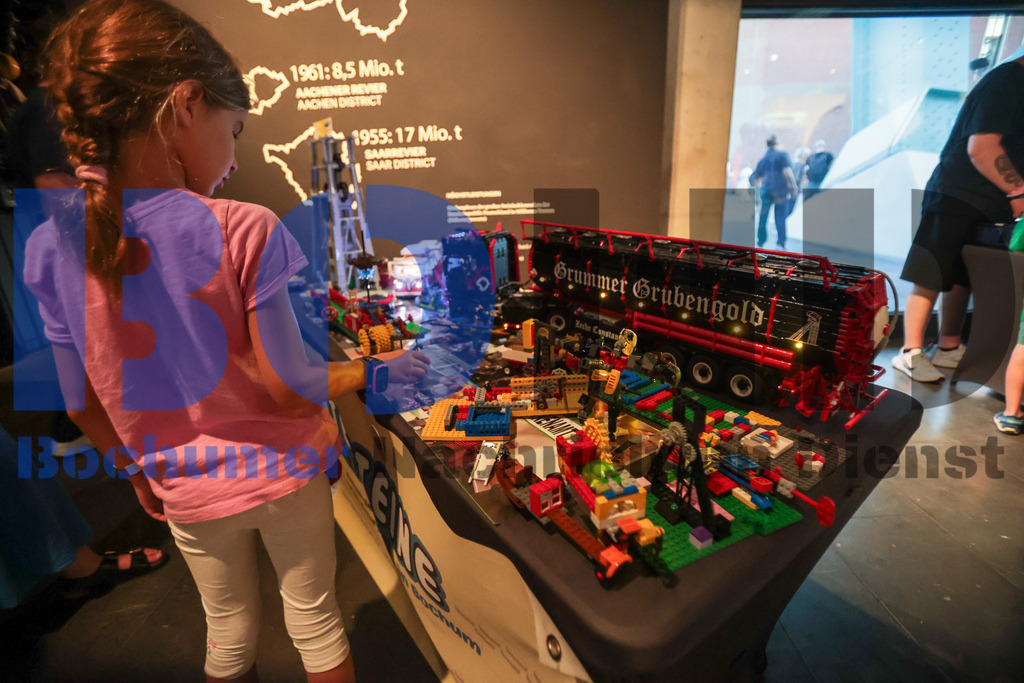 SES_BOCEXT20250626-47 | bond - Realisiert mit Pictrs.com