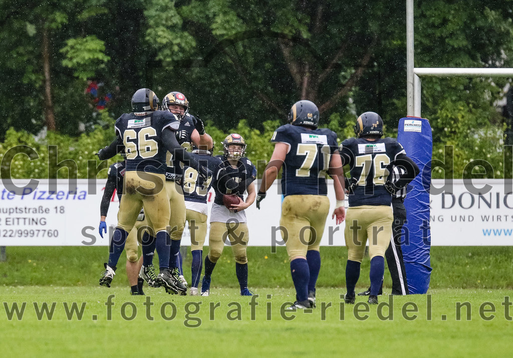 2022-05-29_022_Erding_Bulls_gegen_Nuernberg_Rams | Erding, Deutschland, 29.05.2022:
Fußball, Regionalliga 2022, 5. Spieltag, Erding Bulls gegen Nürnberg Rams, Endergebnis: 10:16

Foto: Christian Riedel / fotografie-riedel.net
