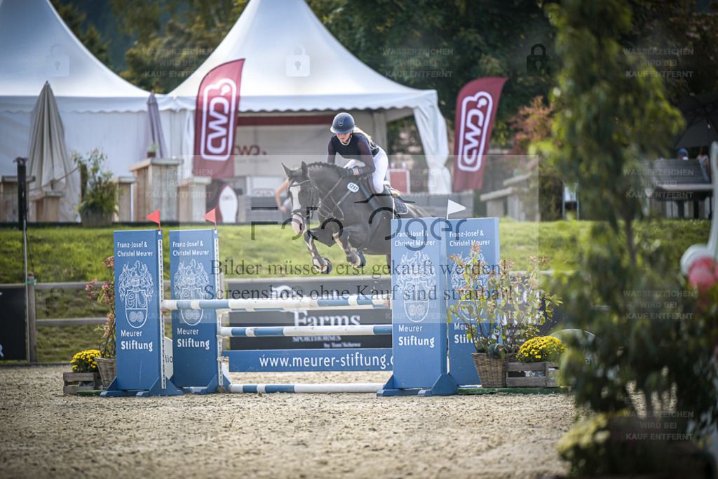 DOS_8168 | Entdecke hochwertige Reitturnierfotos von Foto Oger. Professionell, emotional und authentisch – jetzt Lieblingsmomente im Shop bestellen. - Realisiert mit Pictrs.com