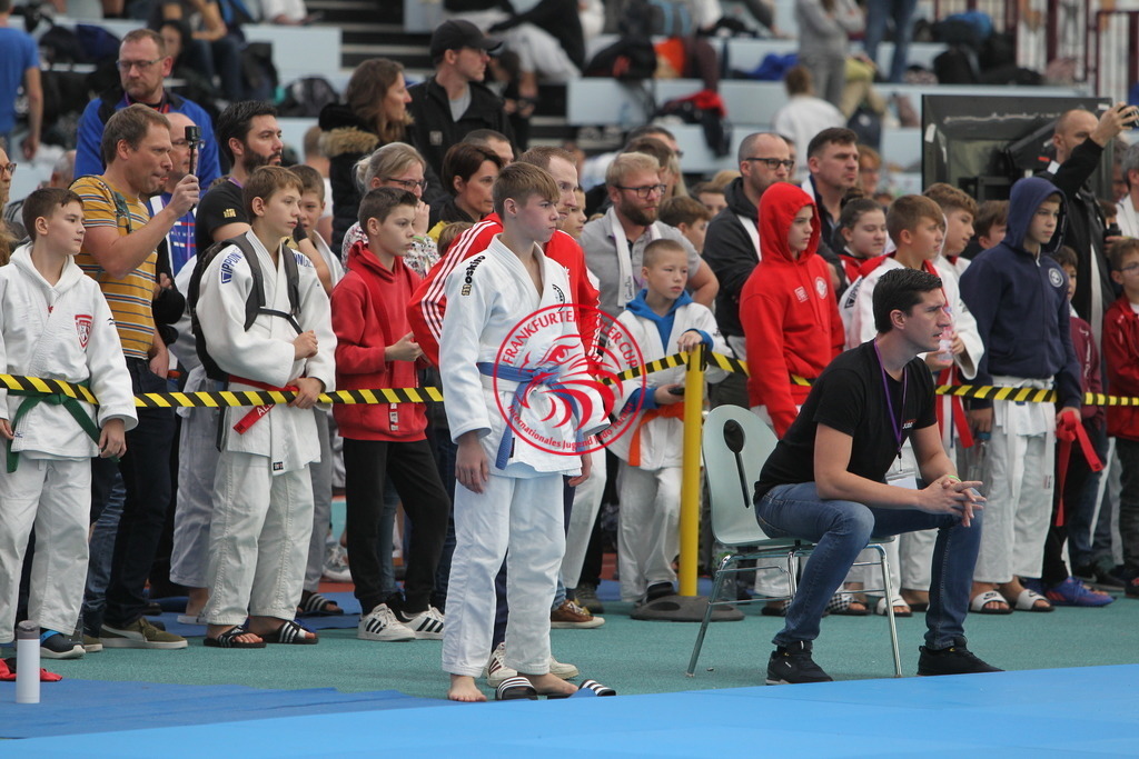 JT6F9804 | Fotos vom Adler Cup - Pictures from Adler Cup

Hier findet Ihr alle Eindrücke und großen Momente der Adler Cup Wochenenden. Here you will find all impressions and great moments of the Adler Cup weekends. - Realisiert mit Pictrs.com