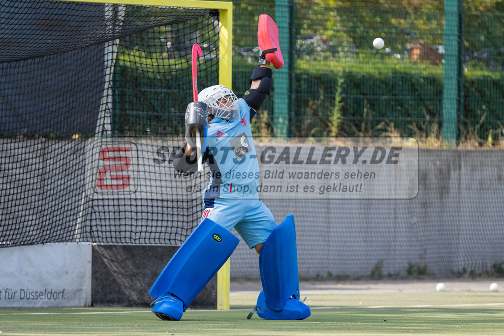 HK_20220903_109515 | 1. Bundesliga Damen Düsseldorfer HC - Berliner HC am 3.9.2022 DHC Düsseldorf, Düsseldorf , Nathalie Kulbatzki ( Torfrau Düsseldorfer HC #1 )