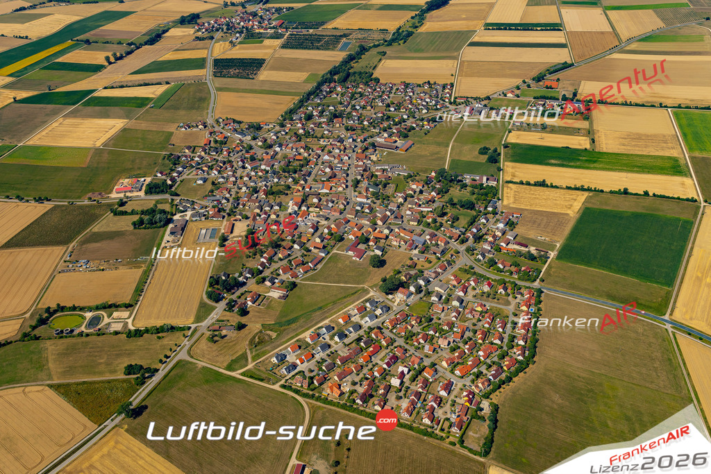 Aktuelles Luftbild von Meckenhausen Hilpoltstein - Die Luftaufnahme wurde 2022 mittels UL-Flugzeug erstellt ( keine Drohne ) - hochauflösende Kamera-Systeme von  Canon -Beste Qualität - Für grossformatige Ausdrucke geeignet. Die Geschenkidee !