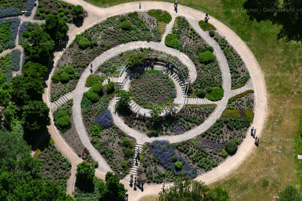 4029085 | BREMEN 01.06.2020 Parkanlage mit Rosengarten im Botanischen Garten in Bremen, Deutschland. // Park of with Rosengarten in Botanischen Garten in Bremen, Germany. Foto: Gerhard Launer