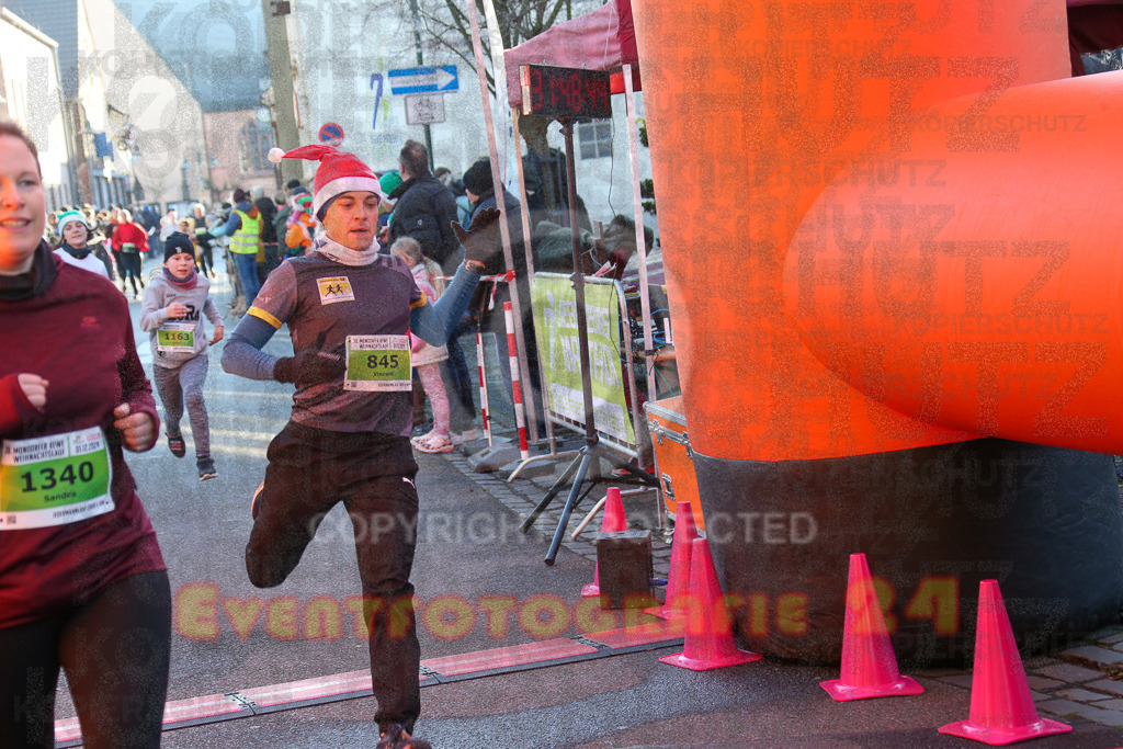 241201_1056_EX1_9435 | Sportfotografie im Rhein-Sieg Kreis, Köln, Bonn, NRW, Rheinland Pfalz, Hessen, etc. Unser Tätigkeitsfeld umfasst den Laufsport vom Volkslauf über den Marathon, Duathlon, Triathon bis zum Ultralauf wie Kölnpfad Ultra oder Schindertrail.