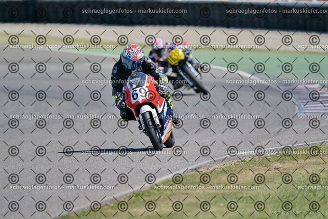 26BT01-1671 | 069 - Realisiert mit Pictrs.com
