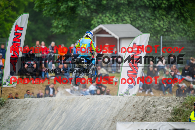 MaZZes_Fotomatrix_20250504_6007705_5997-2 | UE40