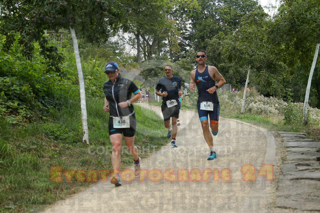 250824_1403_EX1_4815 | Sportfotografie im Rhein-Sieg Kreis, Köln, Bonn, NRW, Rheinland Pfalz, Hessen, etc. Unser Tätigkeitsfeld umfasst den Laufsport vom Volkslauf über den Marathon, Duathlon, Triathon bis zum Ultralauf wie Kölnpfad Ultra oder Schindertrail.