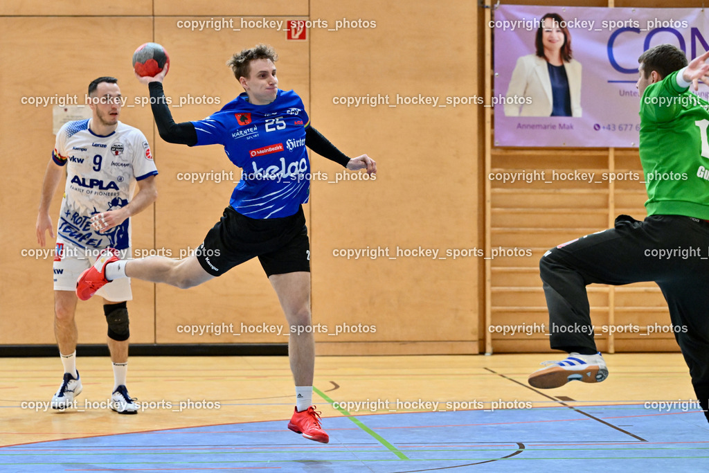 SC Ferlach vs. ALPLA HC Hard | #9 Tokic Ante SC Hard, #25 PLONER Florian SC Ferlach, SC Ferlach vs. ALPLA HC Hard, #12 Gurskis Lukas SC Hard, SC Ferlach vs. ALPLA HC Hard am 05.04.2025 in Ferlach (Ballspielhalle Ferlach), Austria, (Photo by Bernd Stefan)
