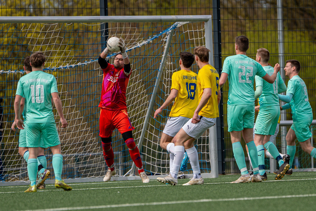 Fußball I Herren I Saison 2025-2026 I 1. Kreisklasse VEC I 18. Spieltag I BW Lohne III - SV Fortuna Einen I 23384-2 | jns.sportfotos - Realisiert mit Pictrs.com