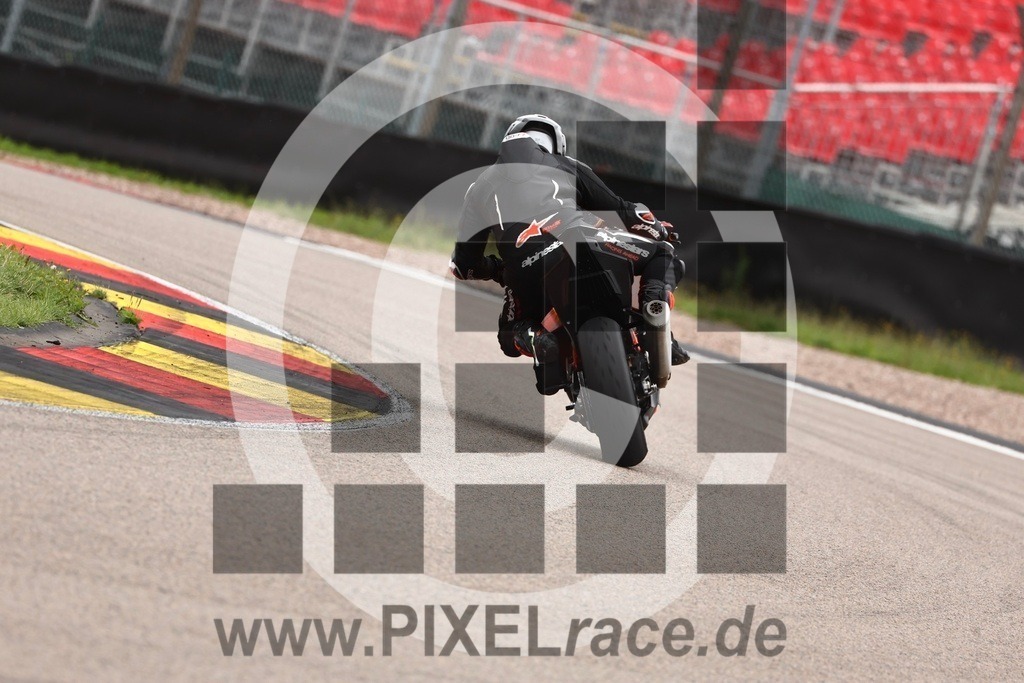 0990-20260723_10408 | Schöne Erinnerungen an spannende Momente - das festzuhalten ist unser Job. PIXELrace.de ist seit 2003 auf den Rennstrecken Europas unterwegs um die Action draußen beim Fahren und die wunderbare Stimmung imm Fahrerlager für euch einzufangen.