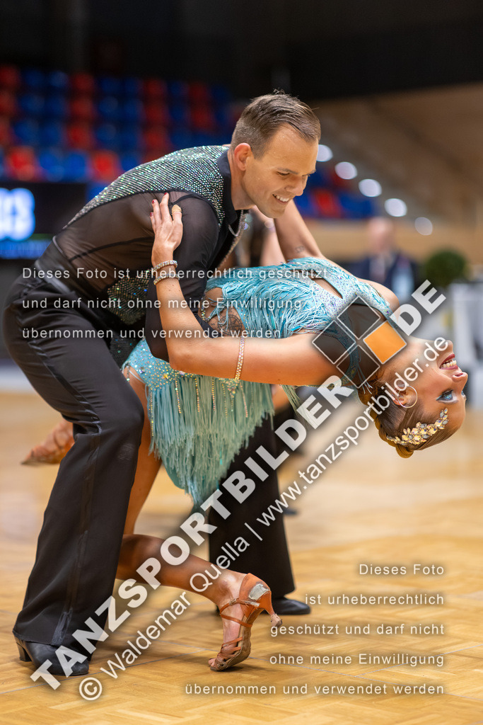 20260328-01237 | Hier finden Sie Tanz Bilder vom Latein und Standard Formationen tanzen. Sportbilder vom Tanzsport. Schöne Fotos und von Weltmeisterschaft, Europameisterschaft, Bundesliga, Regionalliga, Oberliga und Landesliga sowie von GOC Stuttgart, DanceComp, WM Bremen
