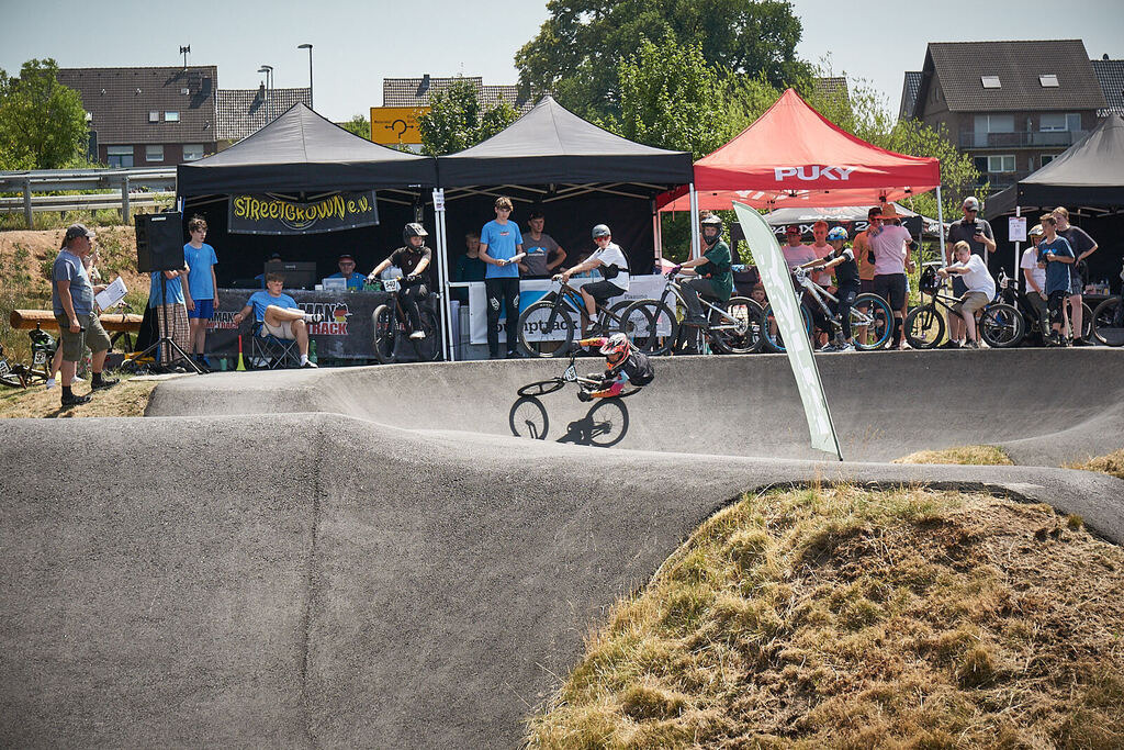 202506251-04 PM25 73@sebastiankopp | German Pumptrack Series - Realisiert mit Pictrs.com