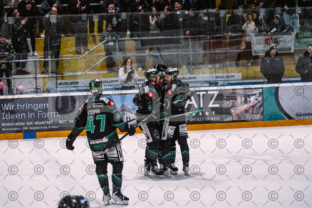 Alligators_vs_Erding_01_02_2026-77 | Höchstadt Alligators Fotogalerie: Eishockey-Action aus Franken. Professionelle Spielfotos, Portraits & Stadionbilder zum Download. Jetzt entdecken! - Realisiert mit Pictrs.com