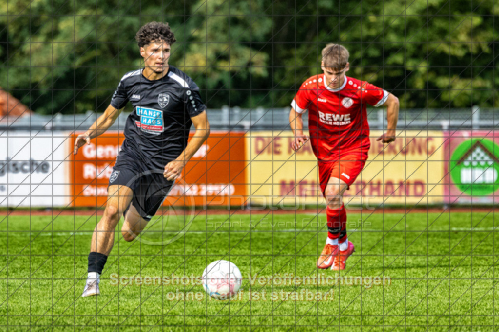 20250928_151140_0115-Bearbeitet | #,1.FC Donzdorf (rot) vs. SV Ebersbach (schwarz), Fußball, Bezirksliga - Bezirk Neckar/Fils, 06. Spieltag, Saison 2025/2026, Rasenplatz Lautertal Stadion, Süßener Straße 16, 73072 Donzdorf, 28.09.2025 - 15:00 Uhr,Foto: PhotoPeet-Sportfotografie/Peter Harich