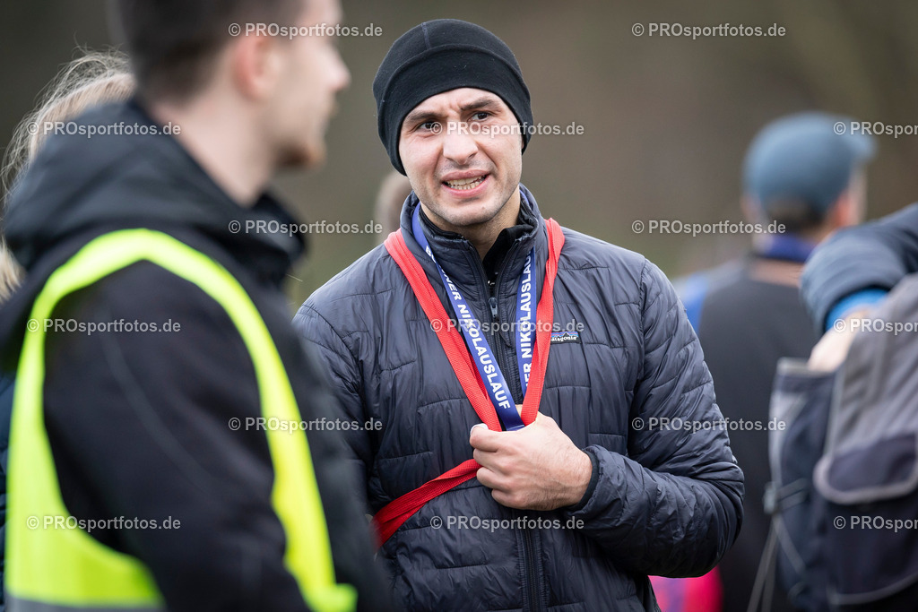 Bonner Nikolauslauf in Bonn, 08.12.2024 | Impressionen vom Bonner Nikolauslauf am 08.12.2024 in Bonn (Freizeitpark Rheinaue). Foto: BEAUTIFUL SPORTS/Axel Kohring