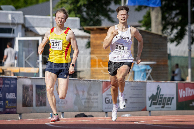 B&amp;S Kurpfalz Gala; Weinheim, 23.05.2026 | WEINHEIM, GERMANY - MAY 24: Franciszek Chudak (POL/Polen) and Maurice Andrew (GER/LT DSHS Köln) over 400m during the B&amp;S Kurpfalz Gala am 23.05.2026 at the  Sepp-Herberger-Stadium in Weinheim (Baden-Wuerttemberg / Germany).