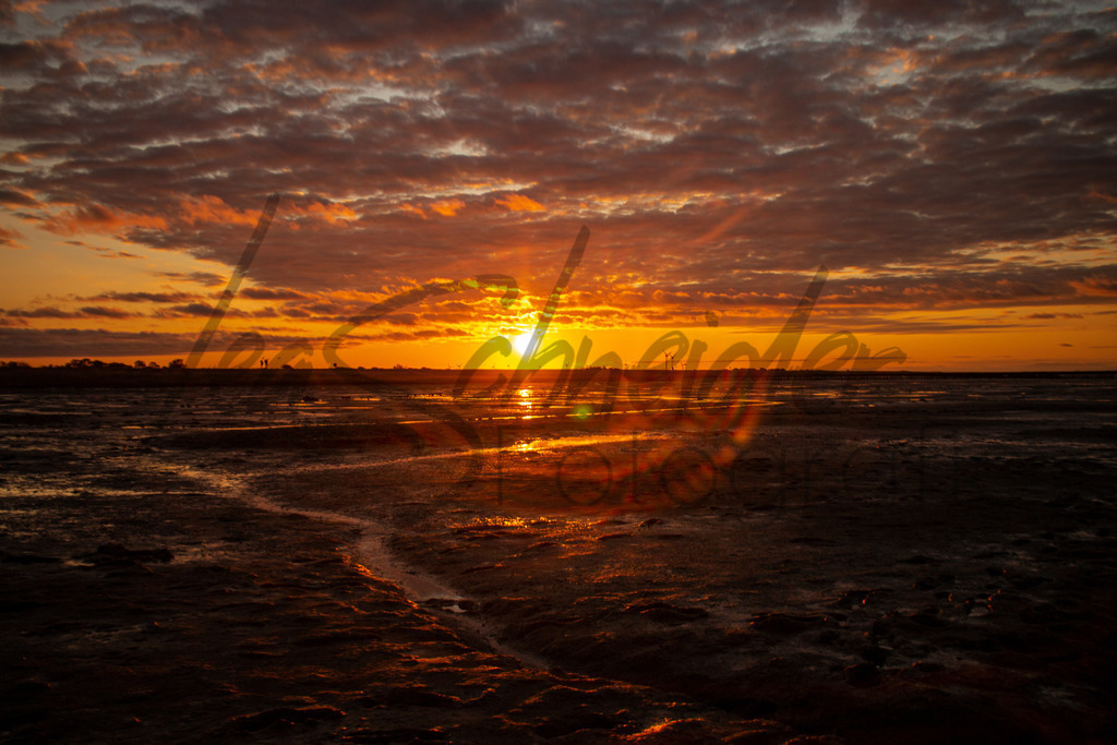 Meer 9 | Sonnenuntergang im Watt an der Nordseeküste. - Realisiert mit Pictrs.com