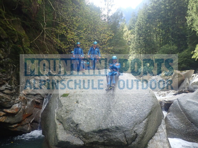 P9200079 | Bestelle die Bilder deines Berg- oder Wasser-Abenteuers mit Mountain Sports bequem von zu Hause aus direkt über unseren Online Fotoshop von pictrs.com. - Realisiert mit Pictrs.com