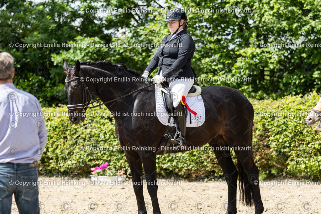 CL5A3307 | Emilia Reinking Fotografie - Realisiert mit Pictrs.com