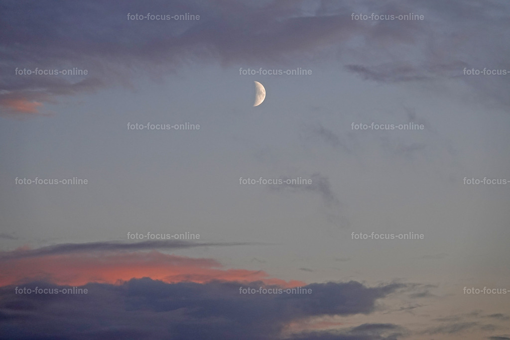 Moonlight stormy baltic sea | foto-focus-online