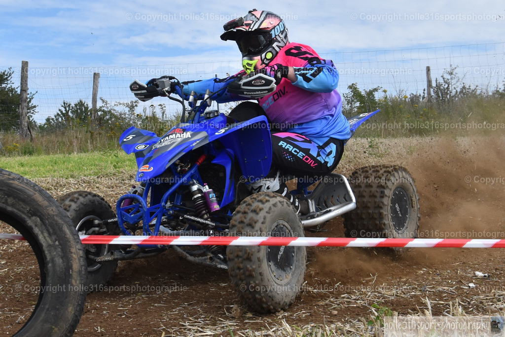 DSC_0680 (2) | Sportfotografie , Motorsport, Motoross, Reitsport, Mointainbike, Enduro,
Landschaft , Outdoor, Eventfotografie, Landschaft, Bilder online bestellen - Realisiert mit Pictrs.com