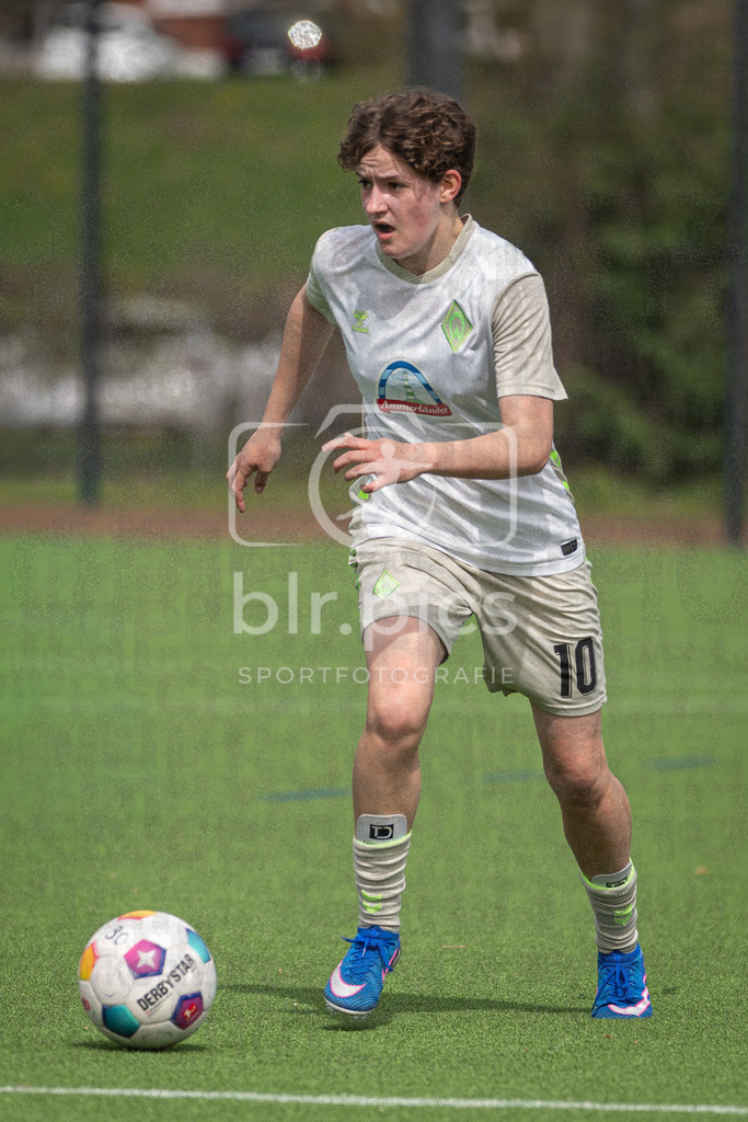 _DSC3303 | Professionelle Fußball- und Sportfotografie. Spielbilder online ansehen und kaufen – Einzelbilder oder komplette Galerien in hoher Qualität. - Realisiert mit Pictrs.com