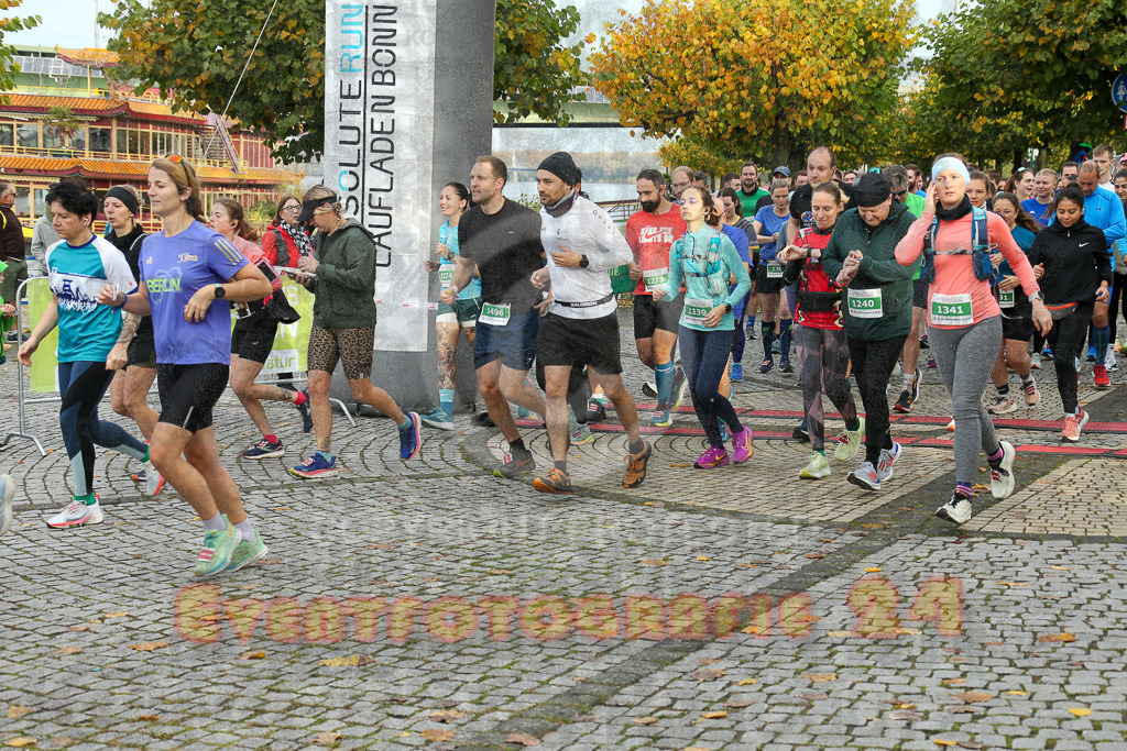 241020_0949_EX1_7162 | Sportfotografie im Rhein-Sieg Kreis, Köln, Bonn, NRW, Rheinland Pfalz, Hessen, etc. Unser Tätigkeitsfeld umfasst den Laufsport vom Volkslauf über den Marathon, Duathlon, Triathon bis zum Ultralauf wie Kölnpfad Ultra oder Schindertrail.