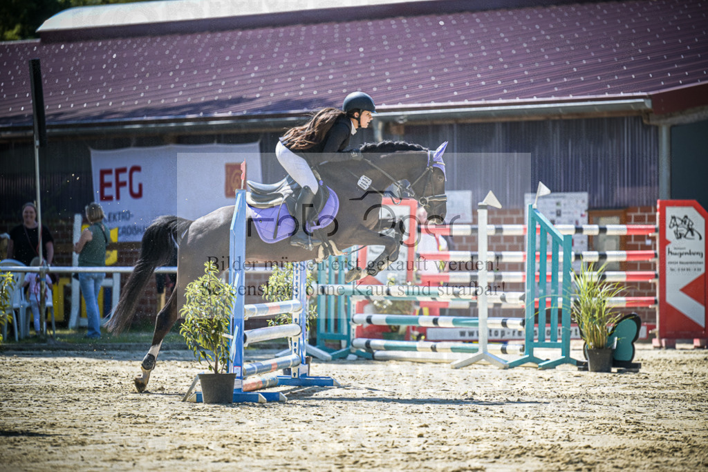 DOS_0493 | Entdecke hochwertige Reitturnierfotos von Foto Oger. Professionell, emotional und authentisch – jetzt Lieblingsmomente im Shop bestellen.Deutschlandweite Turnierfotografie. - Realisiert mit Pictrs.com