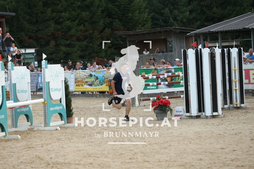 DL2Q6053 | Willkommen bei Brunnmayr - Design & Fotografie – Ihrem Spezialisten für Reitturniere und Pferdeveranstaltungen in Oberösterreich, Salzburg und Bayern! Seit über 17 Jahren sind wir leidenschaftlich dabei.