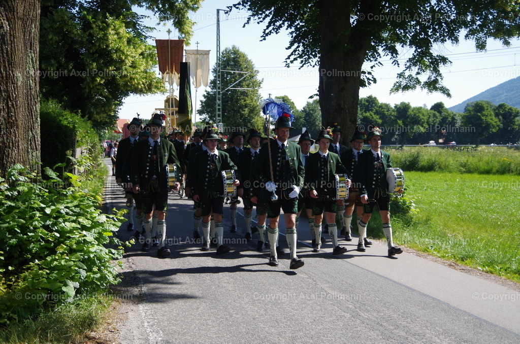 IMGP6047 | fotografiert von Axel PollmannLeonhardi Wallfahrt Benediktbeuern und Murnau, Fronleichnam, Fasching, Landschaft im Loisachtal und Benediktbeuern  - Realisiert mit Pictrs.com