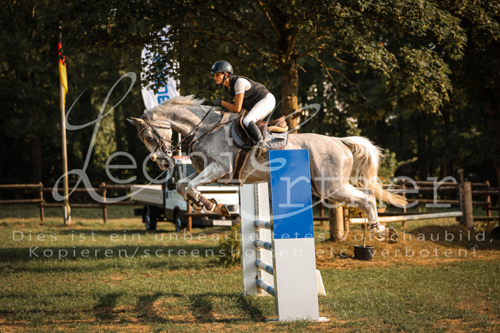 18.FrSpA00088 | Leoni Ertmer Photography - Realisiert mit Pictrs.com