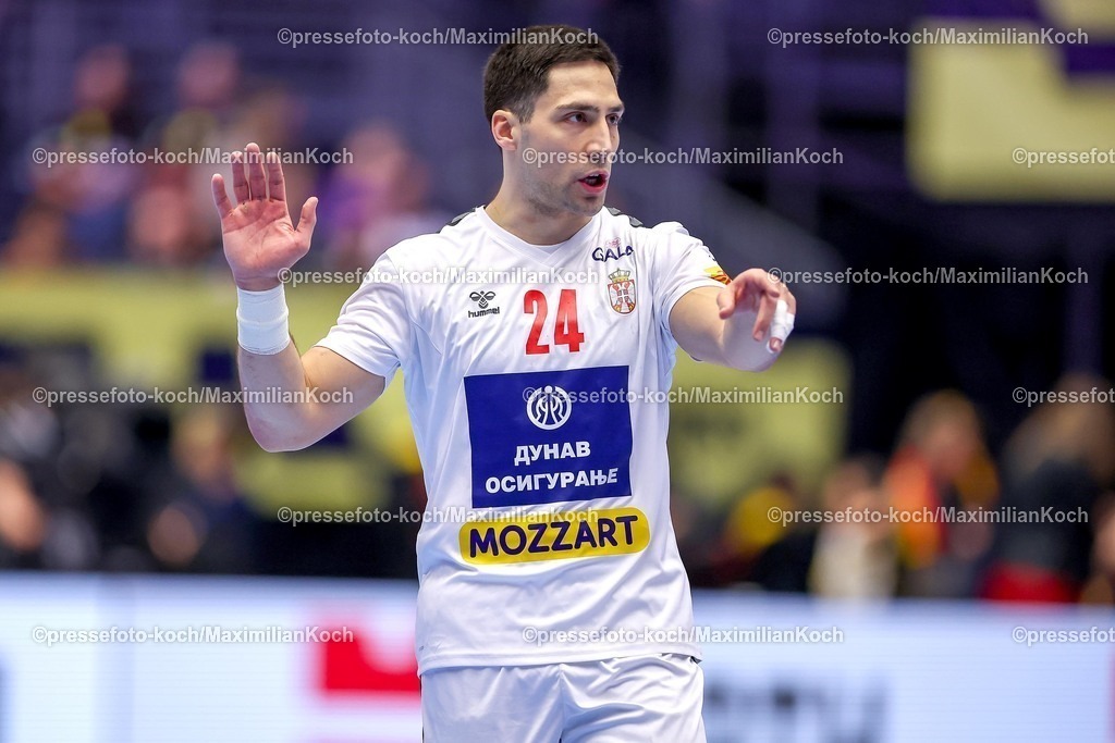 EHF19012601049 | 19.01.2026, Handball, Men's EHF EURO 2026, Österreich - Serbien, Jyske Bank Boxen in Herning, Dänemark, Preliminary Round:  Lazar Kukic (Serbien #24) 