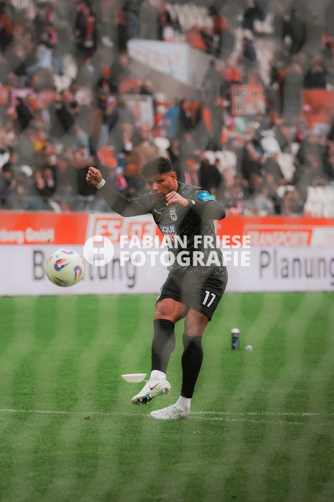 GER Rot-Weiss Essen vs. SSV Ulm, Fussball, 3. Liga, Spieltag 19, Saison 2025/2026, 20.12.2025 | GER Rot-Weiss Essen vs. SSV Ulm, Fussball, 3. Liga, Spieltag 19, Saison 2025/2026, 20.12.2025Foto: Fabian Friese - Realisiert mit Pictrs.com