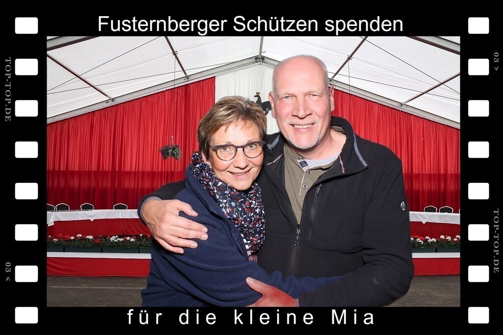 top-top.de 240928-051 | Foto, Video, Fotografie, Videografie, Fotobox, DJ, Discjockey, Musik, Musikbox, Veranstaltung, Photobooth, Amazon, Ebay, Buchtipp, Bestseller, Autor, Verlag, Buch, Wesel, Hamminkeln, NRW, Dinslaken, Rees, Drohne, Hochzeit, Party, Fotobox, Wesel, Fotograf