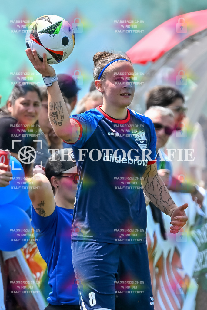 GER, FC Hauingen - SV Waldhaus, Frauen-Fussball, Rothaus Bezirkpokal, Finale, Saison 2024/2025, 29.05.2025 | Julia Schlossarek (FC Hauingen, #08)GER, FC Hauingen - SV Waldhaus, Frauen-Fussball, Rothaus Bezirkpokal, Finale, Saison 2024/2025, 29.05.2025Foto: TH Fotografie/Thomas Hess