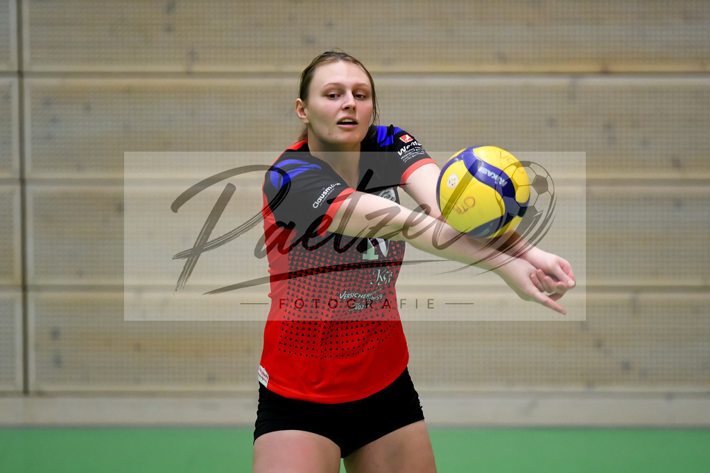 VCOBWA20211106_131 | Volleyball, Frauen:   bei dem Spiel der 3. Liga West zwischen VC Osnabrueck und SV BW Aasee in der Schlosswallhalle am 06.11.2021 in Osnabrueck, Deutschland. - Realisiert mit Pictrs.com