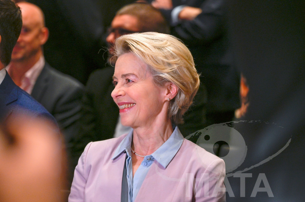 _DWI0373 | Politikerin Ursula von der Leyen beim CDU-NRW Neujahrsempfang in Düsseldorf. Düsseldorf, 28.01.2023 - Realisiert mit Pictrs.com