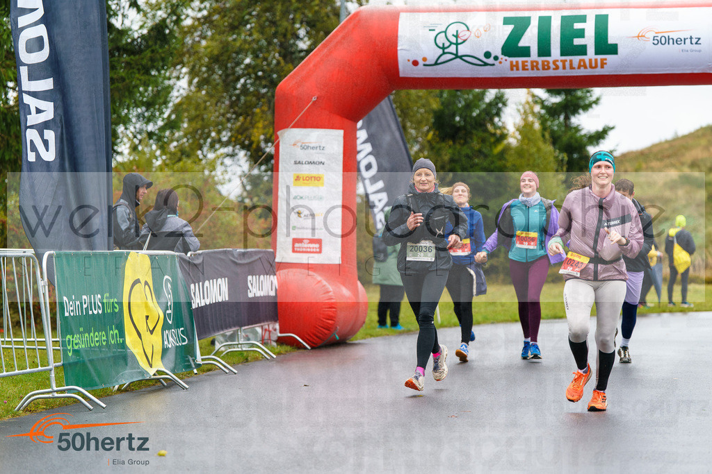 50Hertz-Zielbilder Herbstlauf | Rennsteig-Herbstlauf am 5. Oktober 2025 - Neuhaus/Rwg. nach Masserberg